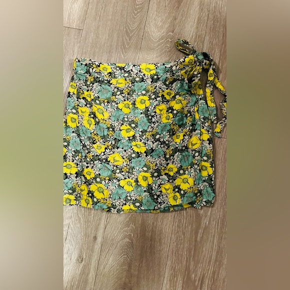 Mango Floral Skirt with Yellow and Teal Accents - Picture 3 of 8